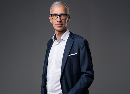 Benjamin Chapuis, professeur associé à la Haute école de gestion Arc.  (Photo Bacchus Prod/ HE-Arc)